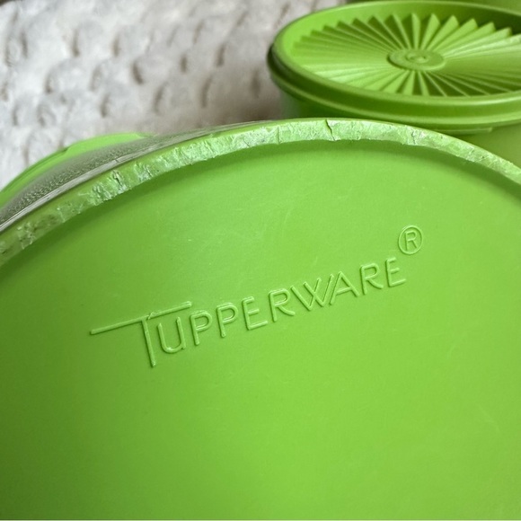 Vintage Tupperware Lime Green Nesting Canisters Kitchen Storage Retro US Set 3 - Picture 10 of 15